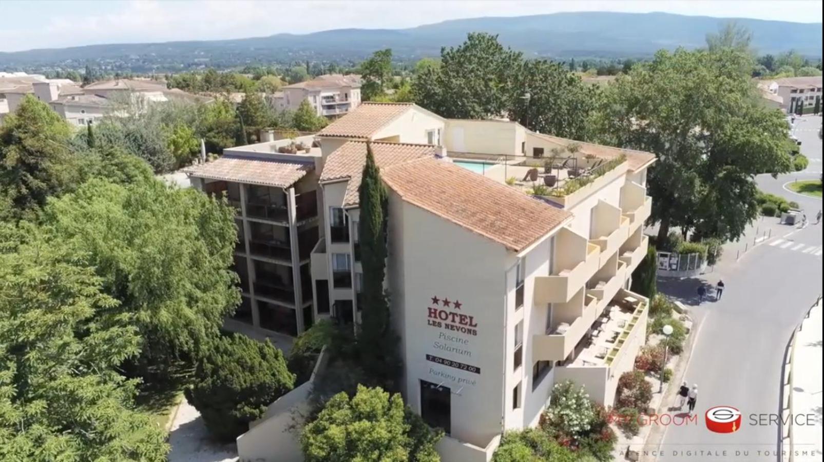 Hotel Les Nevons LʼIsle-sur-la-Sorgue Buitenkant foto